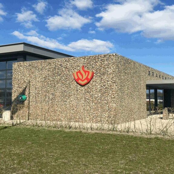 gevelbekleding bedrijfspand