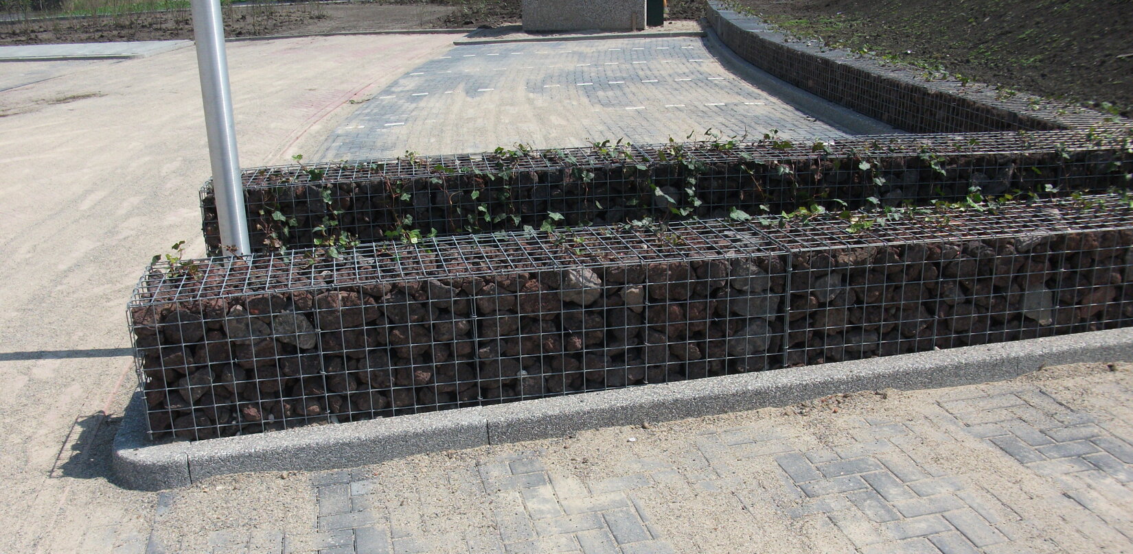 Lava 56-120 muur 60.JPG