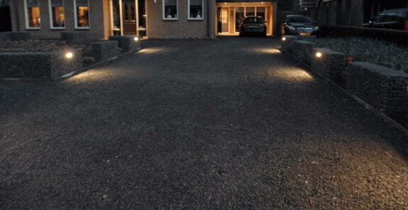 Schanskorf met verlichting