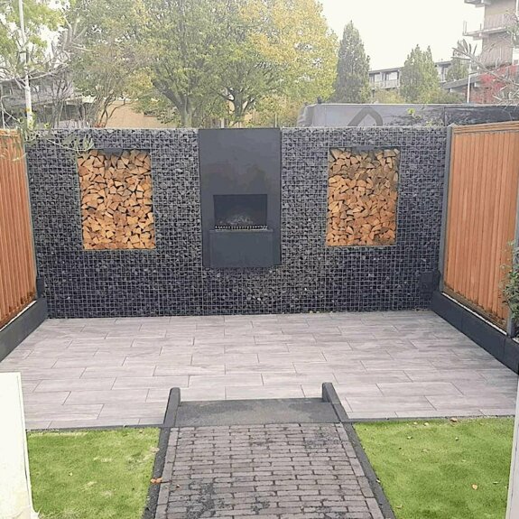 steenkorf met kachel