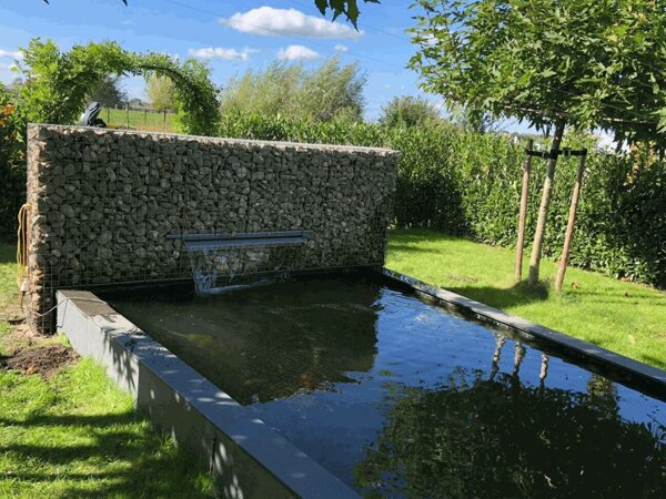 nacon-draadkorf-met-waterval.jpg